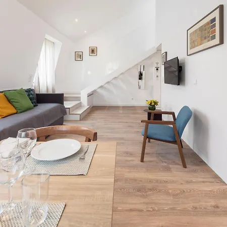 Lsa Chiado Emenda By Numa Appartamento Lisbona