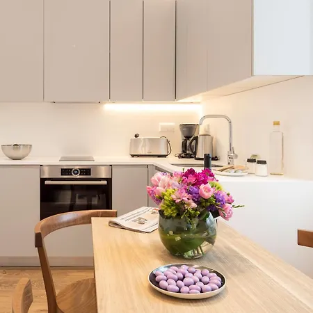 Lsa Chiado Emenda By Numa Appartamento Lisbona