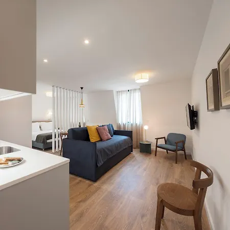 Lsa Chiado Emenda By Numa Apartmán