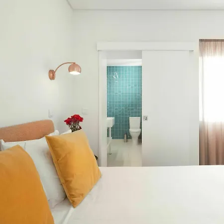 Serviced - Chiado Emenda * Lisbona