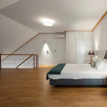 Serviced - Chiado Emenda * Lissabon