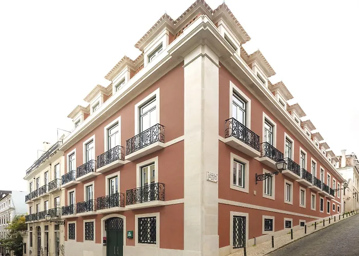 Lsa Chiado Emenda By Numa * Lisbon