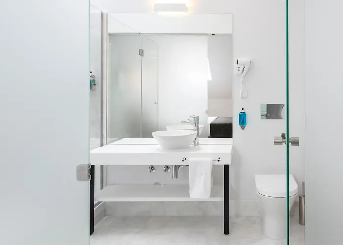 Lsa Chiado Emenda By Numa Appartamento Lisbona