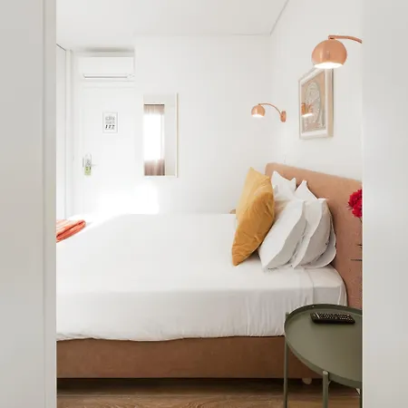 Serviced - Chiado Emenda Апартаменти *