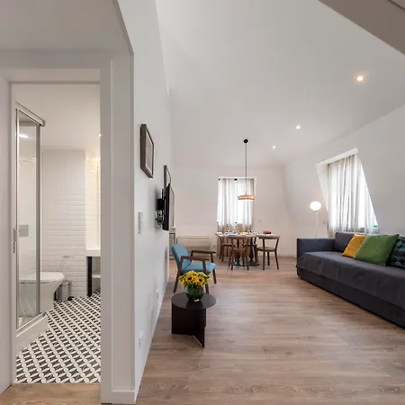 Serviced - Chiado Emenda Апартаменти *