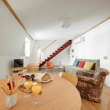 Serviced - Chiado Emenda *